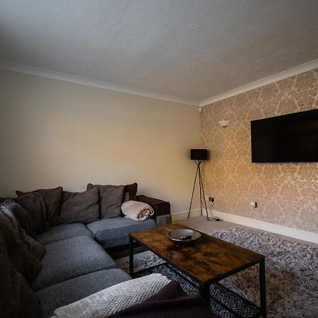 Ashbourne House - Close To Central Уокинг Экстерьер фото